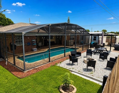 1594 Frances Street - Photo Thumbnail 57