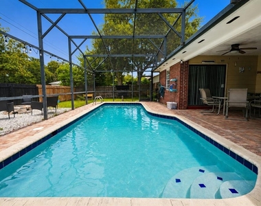 1594 Frances Street - Photo Thumbnail 70