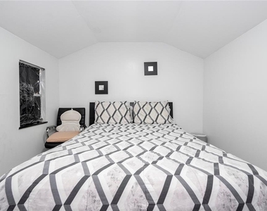 1594 Frances Street - Photo Thumbnail 43