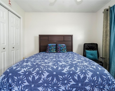 1594 Frances Street - Photo Thumbnail 21