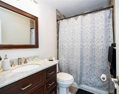 1594 Frances Street - Photo Thumbnail 28