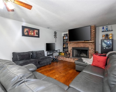 1594 Frances Street - Photo Thumbnail 38