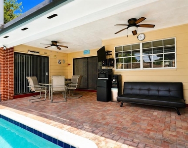 1594 Frances Street - Photo Thumbnail 71