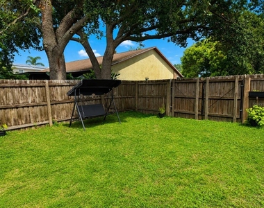 1594 Frances Street - Photo Thumbnail 56