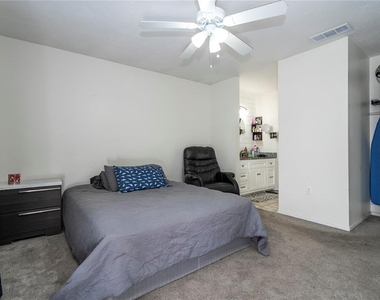 1594 Frances Street - Photo Thumbnail 12