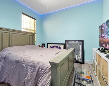 168 Club Villas Lane - Photo Thumbnail 20
