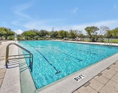 168 Club Villas Lane - Photo Thumbnail 45