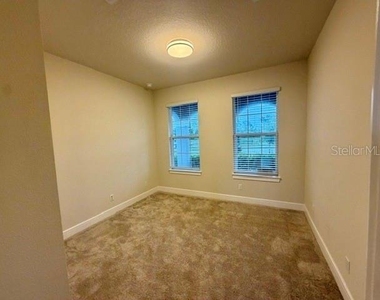 5660 Arborvista Drive - Photo Thumbnail 5