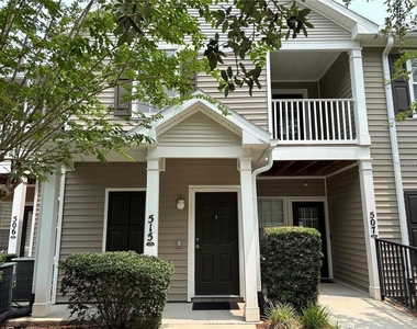 575 Oakleaf Plantation Parkway - Photo Thumbnail 1