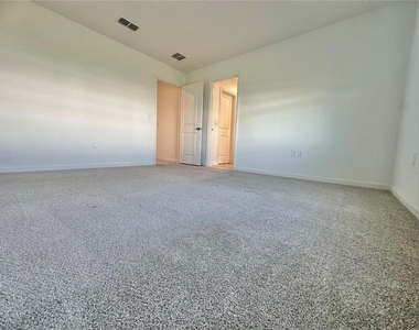 1162 Seaside Mist Trail - Photo Thumbnail 8