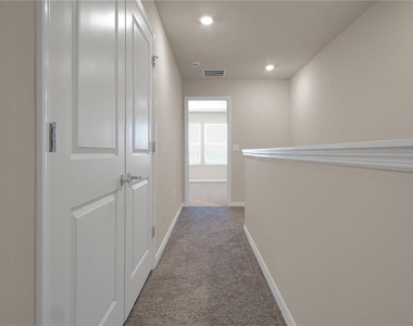 4292 Chester Springs Boulevard - Photo Thumbnail 10