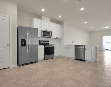 4292 Chester Springs Boulevard - Photo Thumbnail 2