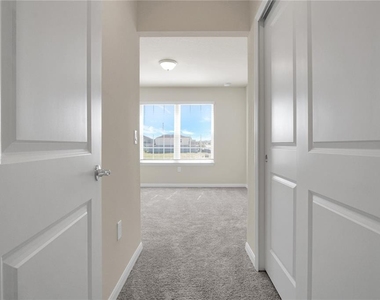 4292 Chester Springs Boulevard - Photo Thumbnail 22