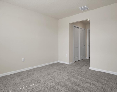 4292 Chester Springs Boulevard - Photo Thumbnail 24