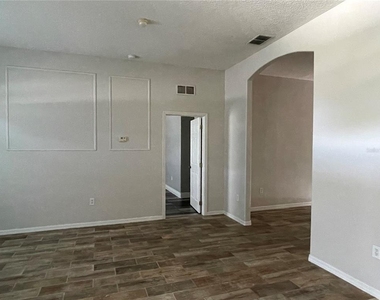 227 Pamona Street - Photo Thumbnail 5