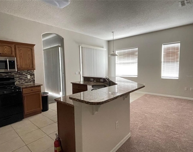 227 Pamona Street - Photo Thumbnail 3