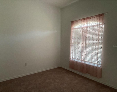227 Pamona Street - Photo Thumbnail 7