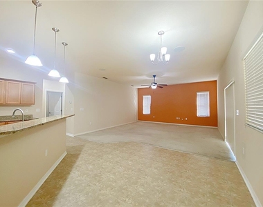 4311 Mandolin Boulevard - Photo Thumbnail 12