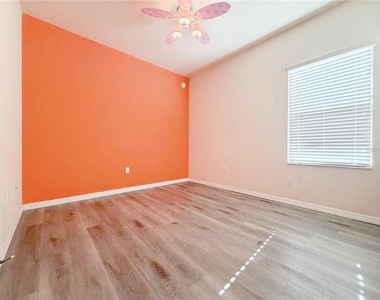 4311 Mandolin Boulevard - Photo Thumbnail 18
