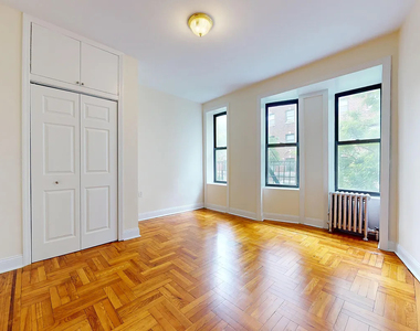 229 East 12th Street - Photo Thumbnail 6