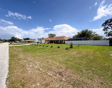 3958 Carrick Bend Drive, - Photo Thumbnail 2