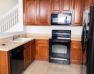 831 Enclair Street - Photo Thumbnail 4