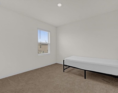 1444 Berry Lane - Photo Thumbnail 22