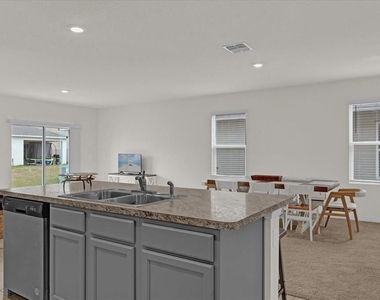 1444 Berry Lane - Photo Thumbnail 3
