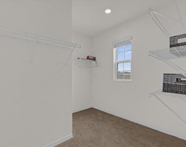 1444 Berry Lane - Photo Thumbnail 13