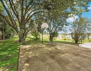 8142 Chianti Drive - Photo Thumbnail 40