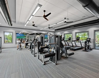 6052 Baywood Court - Photo Thumbnail 25