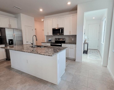 6052 Baywood Court - Photo Thumbnail 4