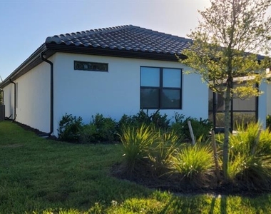 6052 Baywood Court - Photo Thumbnail 18