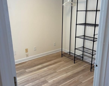 1100 Jamela Drive - Photo Thumbnail 8