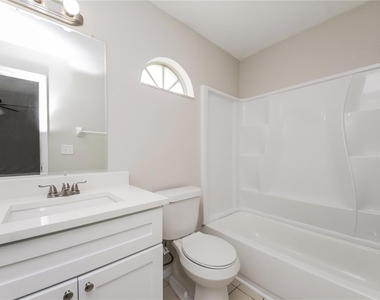 313 Caen Court - Photo Thumbnail 8