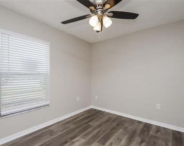 313 Caen Court - Photo Thumbnail 10