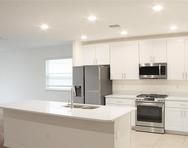 1162 Oak Bluff Drive - Photo Thumbnail 2