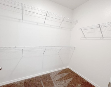 1162 Oak Bluff Drive - Photo Thumbnail 13