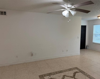 4658 Commander Drive - Photo Thumbnail 9