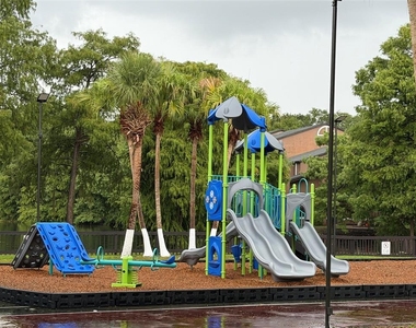 4658 Commander Drive - Photo Thumbnail 14