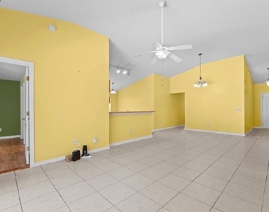 131 Sandy Ridge Drive - Photo Thumbnail 5