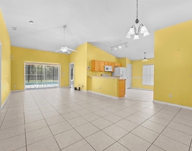 131 Sandy Ridge Drive - Photo Thumbnail 6