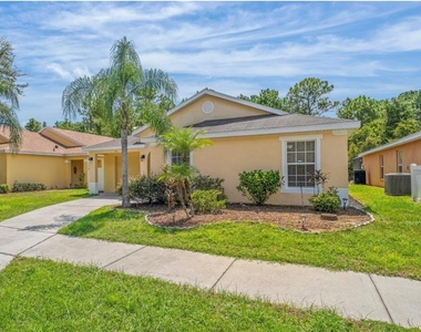131 Sandy Ridge Drive - Photo Thumbnail 2