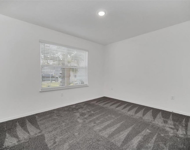 1154 Oak Bluff Drive - Photo Thumbnail 23