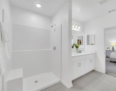 1154 Oak Bluff Drive - Photo Thumbnail 19