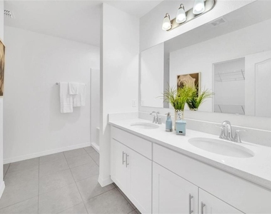 1154 Oak Bluff Drive - Photo Thumbnail 18