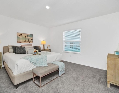 1154 Oak Bluff Drive - Photo Thumbnail 15