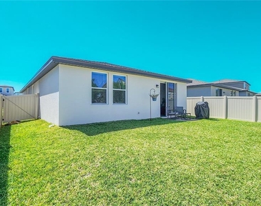 3881 Marbella Way - Photo Thumbnail 6