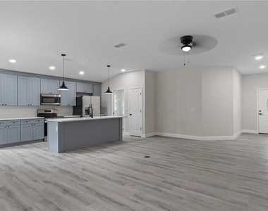 1768 E Bismark St - Photo Thumbnail 10
