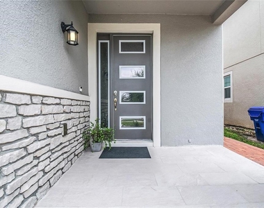 2495 Rapollo Drive - Photo Thumbnail 2